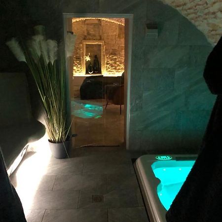 Jaccuzi & Spa Des Caves Stanislas Нанси Экстерьер фото