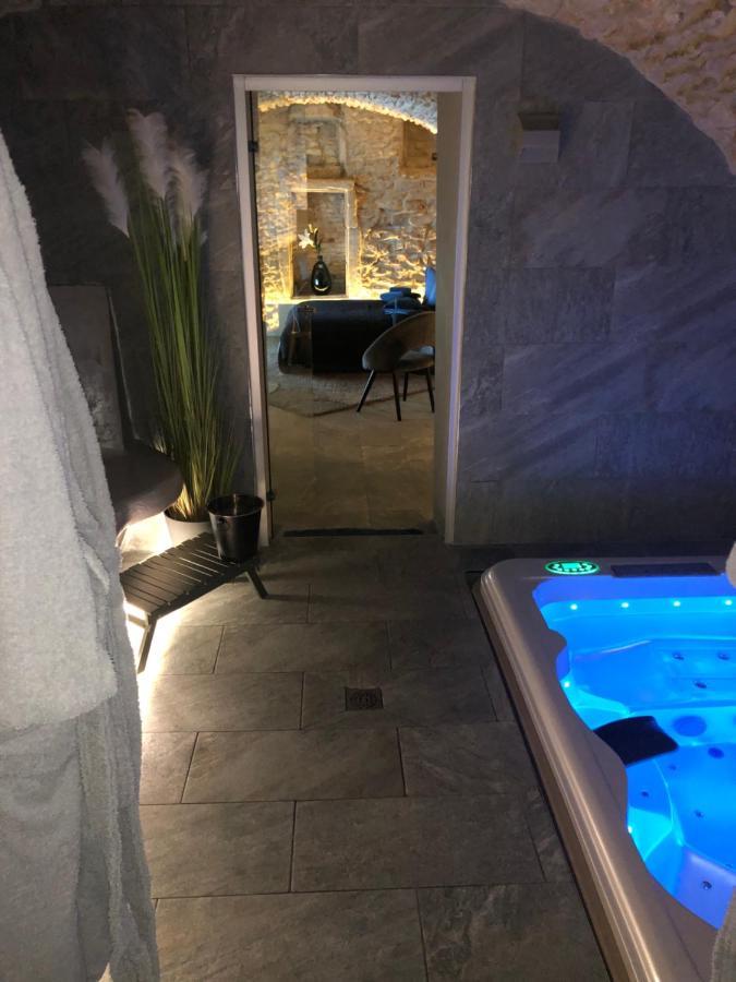 Jaccuzi & Spa Des Caves Stanislas Нанси Экстерьер фото