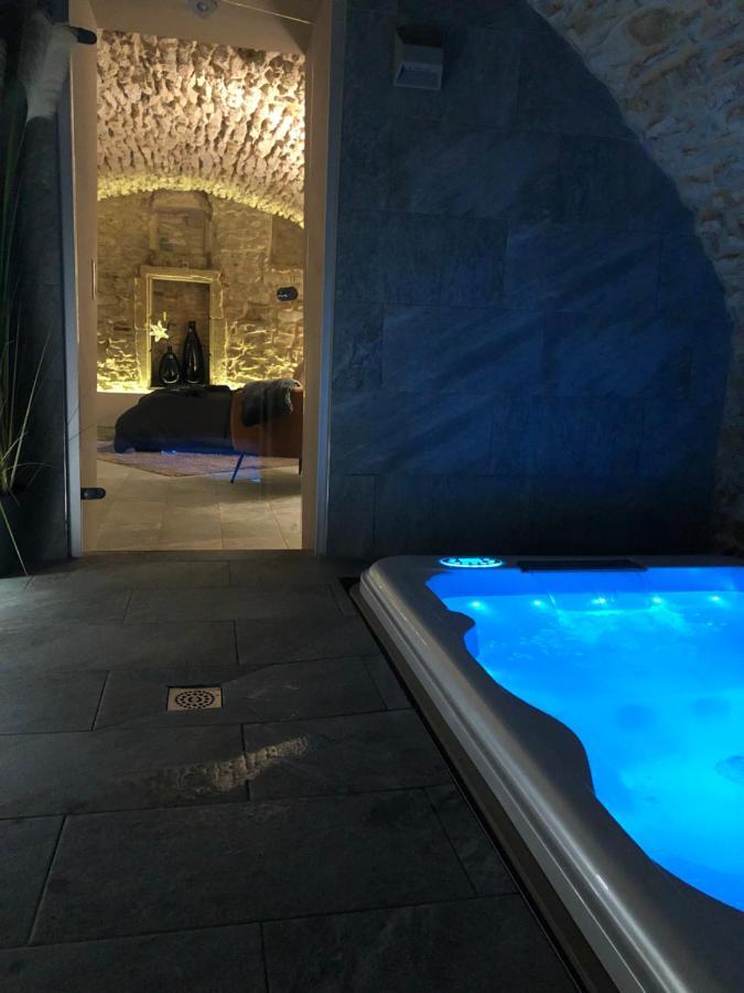 Jaccuzi & Spa Des Caves Stanislas Нанси Экстерьер фото